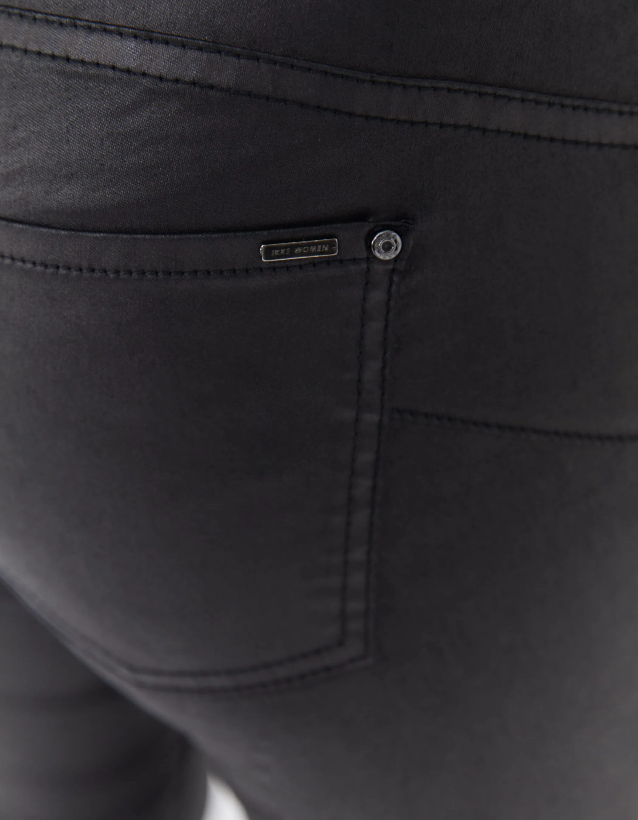 Black Coated Mid Waist Zip Pockets Women's Sculpting Skinny Jeans