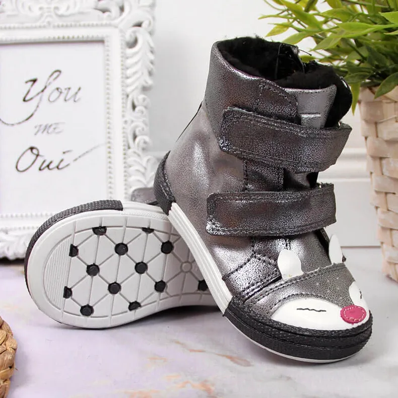 Girls silver fox velcro shoes, Kornecki 6583