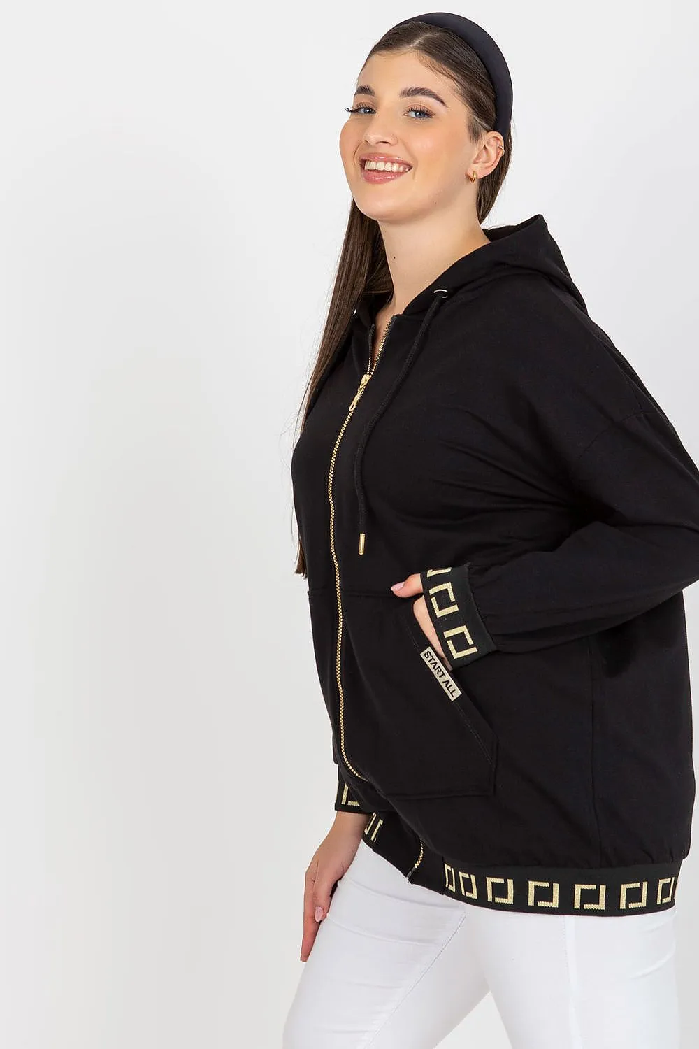 Top Sweatshirt Trends in 2023 - How to Stay Stylish and Cozy